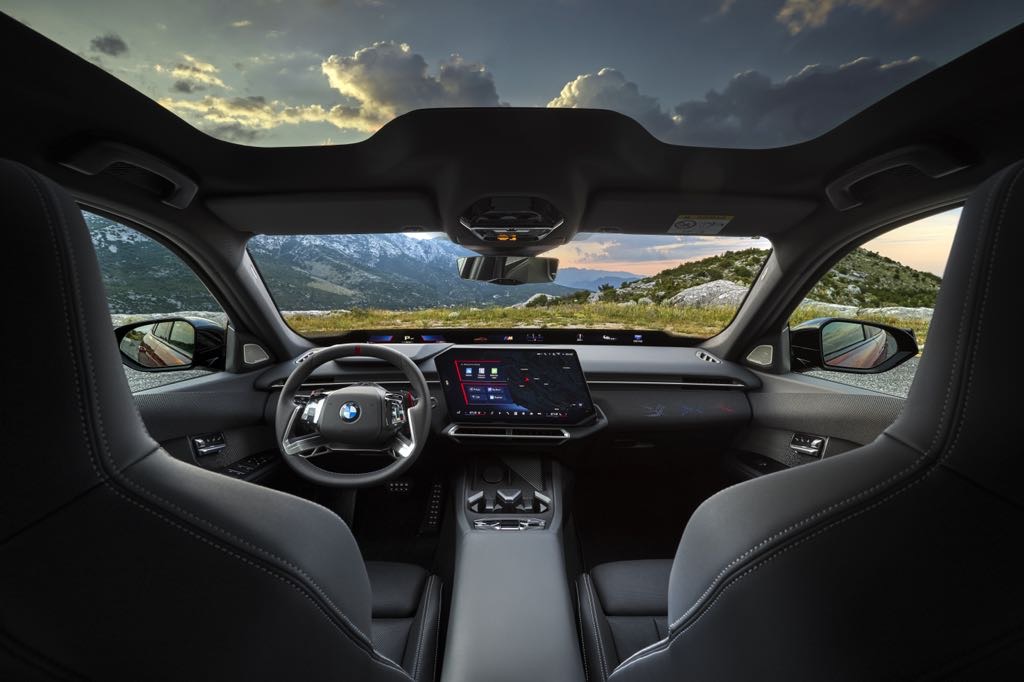 2027 BMW 3-Series Interior