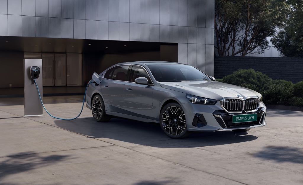 BMW i5 Long Wheelbase