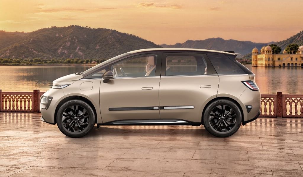 MG Windsor EV Indulge Edition Side