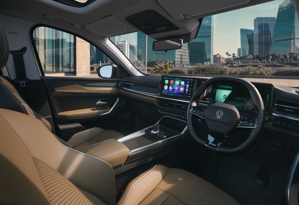 Renault Duster Hybrid Interior